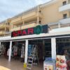 Rètol lluminós — SPAR Muntatge de les lletres corpòries de SPAR a la façana