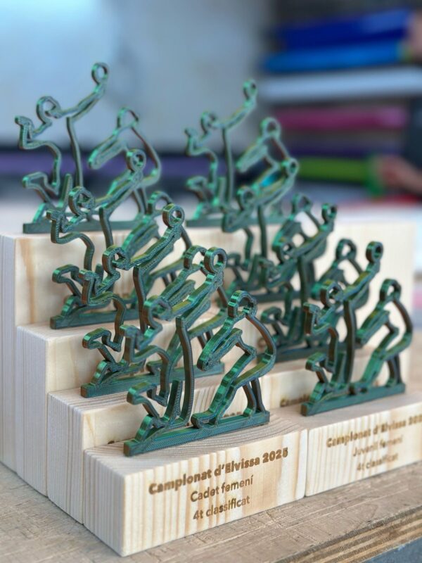 Trofeus de metall i fusta del Campionat d’Eivissa